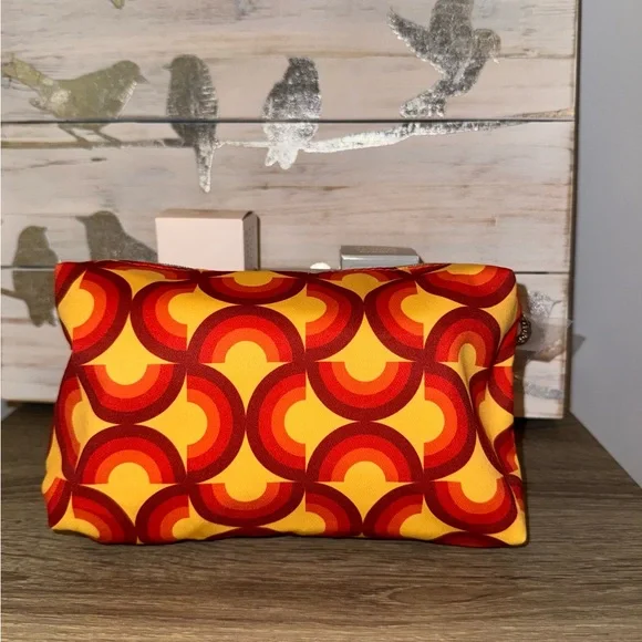 NEW RHODE 3 Piece Skincare Bundle with Travel Pouch - Picture 8 of 10